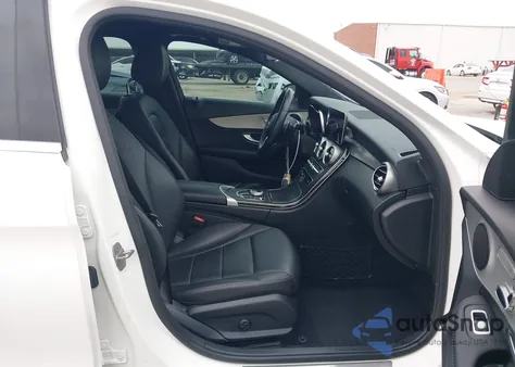 2019 Mercedes-Benz C 300 из США, поврежденный, VIN 55SWF8DB9KU286954